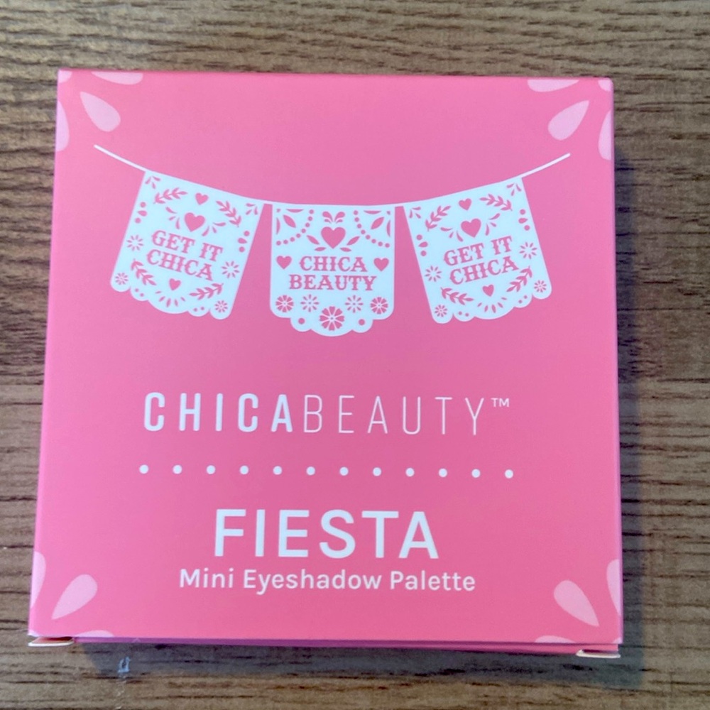 ChicaBeauty Fiesta Eyeshadow palette